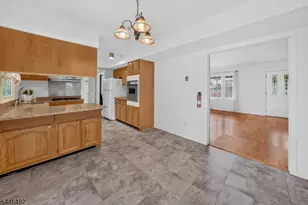 6 Concord Dr, Franklin Township, NJ 08873 - Photo 14