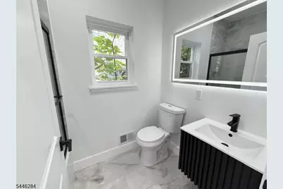 93 Melville Pl, Irvington, NJ 07111 - Photo 10