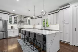 27 Brookside Terrace, Clark Township, NJ 07066 - Photo 10
