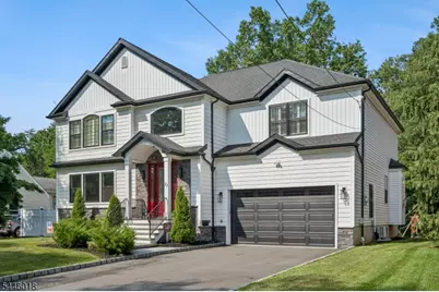 27 Brookside Ter, Clark Township, NJ 07066 - Photo 2