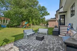 27 Brookside Terrace, Clark Township, NJ 07066 - Photo 32