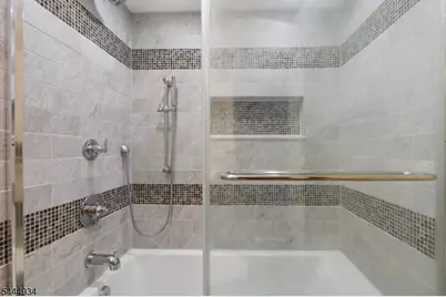 308 Federal Hill Rd #308, Pompton Lakes, NJ 07442 - Photo 8