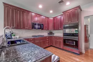 92 Mackenzie Ln, Denville Twp., NJ 07834 - Photo 8