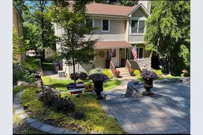 10 S Parkway, Jefferson Township, NJ 07885 - Photo 2