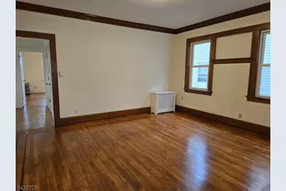 27 Cleveland Ave, Newark, NJ 07106 - Photo 10