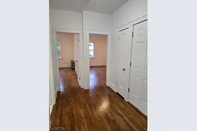 27 Cleveland Ave, Newark, NJ 07106 - Photo 12