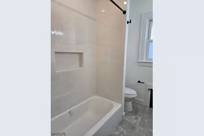 27 Cleveland Ave, Newark, NJ 07106 - Photo 20