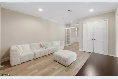 13 Hunters Trl, Chester, NJ 07930 - Photo 36