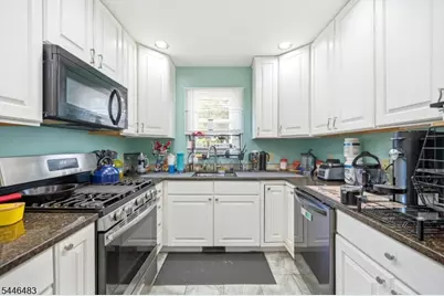 160 Lincoln Ave, Rockaway Township, NJ 07801 - Photo 12