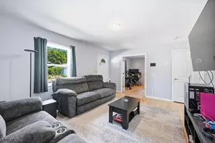 160 Lincoln Ave, Rockaway Township, NJ 07801 - Photo 10