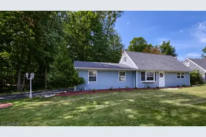 28 Ferndale Rd, Wayne, NJ 07470 - Photo 2
