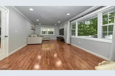 28 Ferndale Rd, Wayne, NJ 07470 - Photo 12