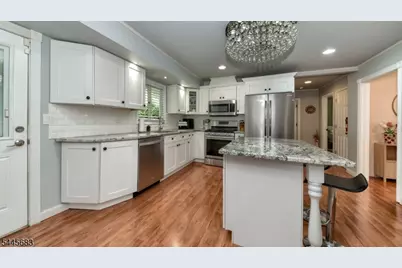 28 Ferndale Rd, Wayne, NJ 07470 - Photo 8