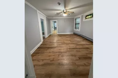 32 Fabyan Pl, Newark, NJ 07108 - Photo 2
