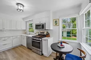 37 Knollwood Ave, Madison, NJ 07940 - Photo 6