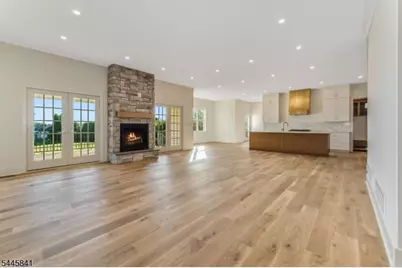 1004 Valerie Pl, Greenwich Township, NJ 08886 - Photo 8