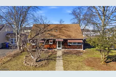 77 W Arthur Pl, Woodbridge Township, NJ 08830 - Photo 1