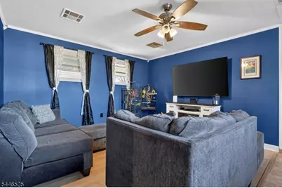 77 W Arthur Pl, Woodbridge Township, NJ 08830 - Photo 12