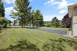 14 Meadow Ln, Vernon Twp., NJ 07462 - Photo 32