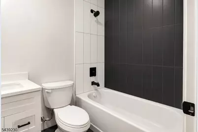 10 Bruen Ave, Irvington, NJ 07111 - Photo 6