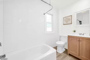 1046 Falls Terrace, Union Township, NJ 07083 - Photo 14