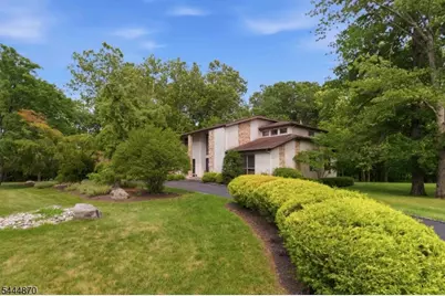 174 Brooklake Rd, Florham Park, NJ 07932 - Photo 4