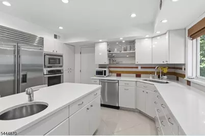 174 Brooklake Rd, Florham Park, NJ 07932 - Photo 22