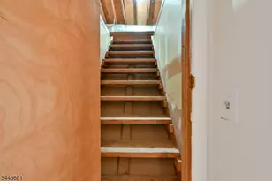 26 Alpine Dr, Wayne, NJ 07470 - Photo 46