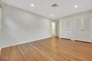 26 Alpine Dr, Wayne, NJ 07470 - Photo 24
