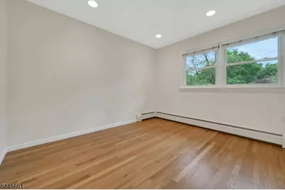 26 Alpine Dr, Wayne, NJ 07470 - Photo 30