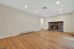 26 Alpine Dr, Wayne, NJ 07470 - Photo 18
