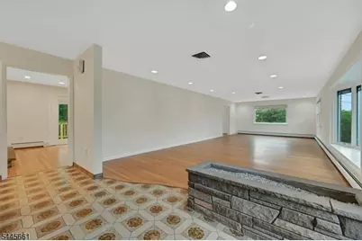 26 Alpine Dr, Wayne, NJ 07470 - Photo 4