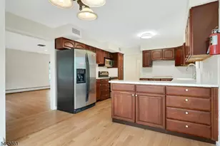 26 Alpine Dr, Wayne, NJ 07470 - Photo 12