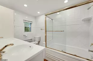 26 Alpine Dr, Wayne, NJ 07470 - Photo 26