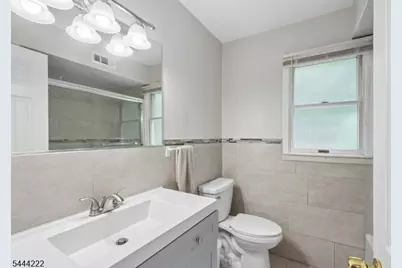 45 Fells Rd, Verona, NJ 07044 - Photo 32