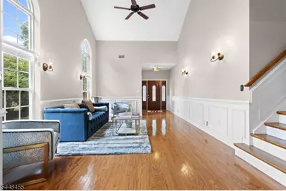 220 Lindsay Ct, Branchburg Township, NJ 08876 - Photo 8