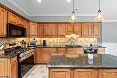 220 Lindsay Ct, Branchburg Township, NJ 08876 - Photo 12
