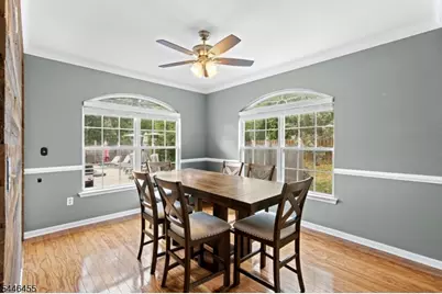220 Lindsay Ct, Branchburg Township, NJ 08876 - Photo 10