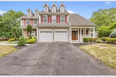 220 Lindsay Ct, Branchburg Township, NJ 08876 - Photo 2