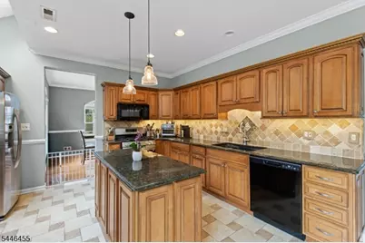 220 Lindsay Ct, Branchburg Township, NJ 08876 - Photo 14