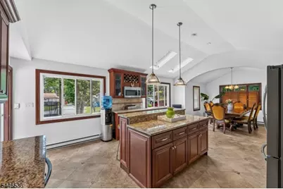 36 Lebanon Trl, Hopatcong, NJ 07843 - Photo 6