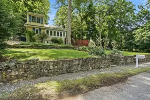 24 Hillside Rd, Ringwood, NJ 07456 - Photo 2
