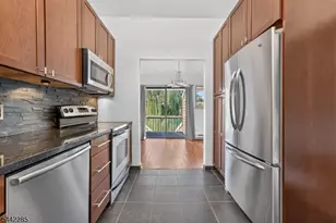 91 N Slope, Union Township, NJ 08809 - Photo 12