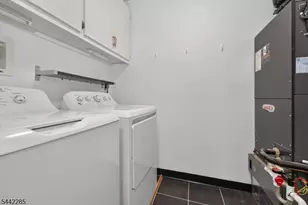 91 N Slope, Union Township, NJ 08809 - Photo 24