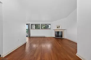 91 N Slope, Union Township, NJ 08809 - Photo 16