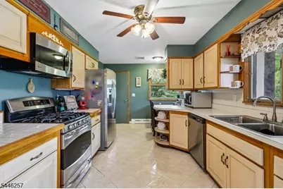 695 Berdan Ave, Wayne, NJ 07470 - Photo 4