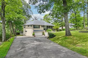 695 Berdan Ave, Wayne, NJ 07470 - Photo 2