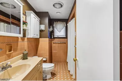 695 Berdan Ave, Wayne, NJ 07470 - Photo 14