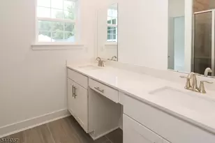 71 Veterans Wy, Morris Plains, NJ 07950 - Photo 18