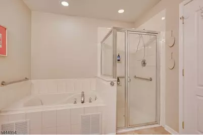 2104 Avery Ct #2104, Franklin Township, NJ 08873 - Photo 24